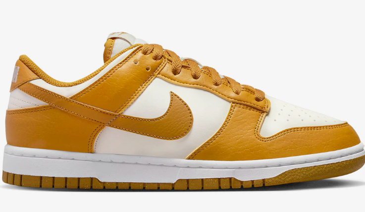 TENIS NIKE DUNK LOW NEXT NATURE PHANTOM GOLD SNEAKER