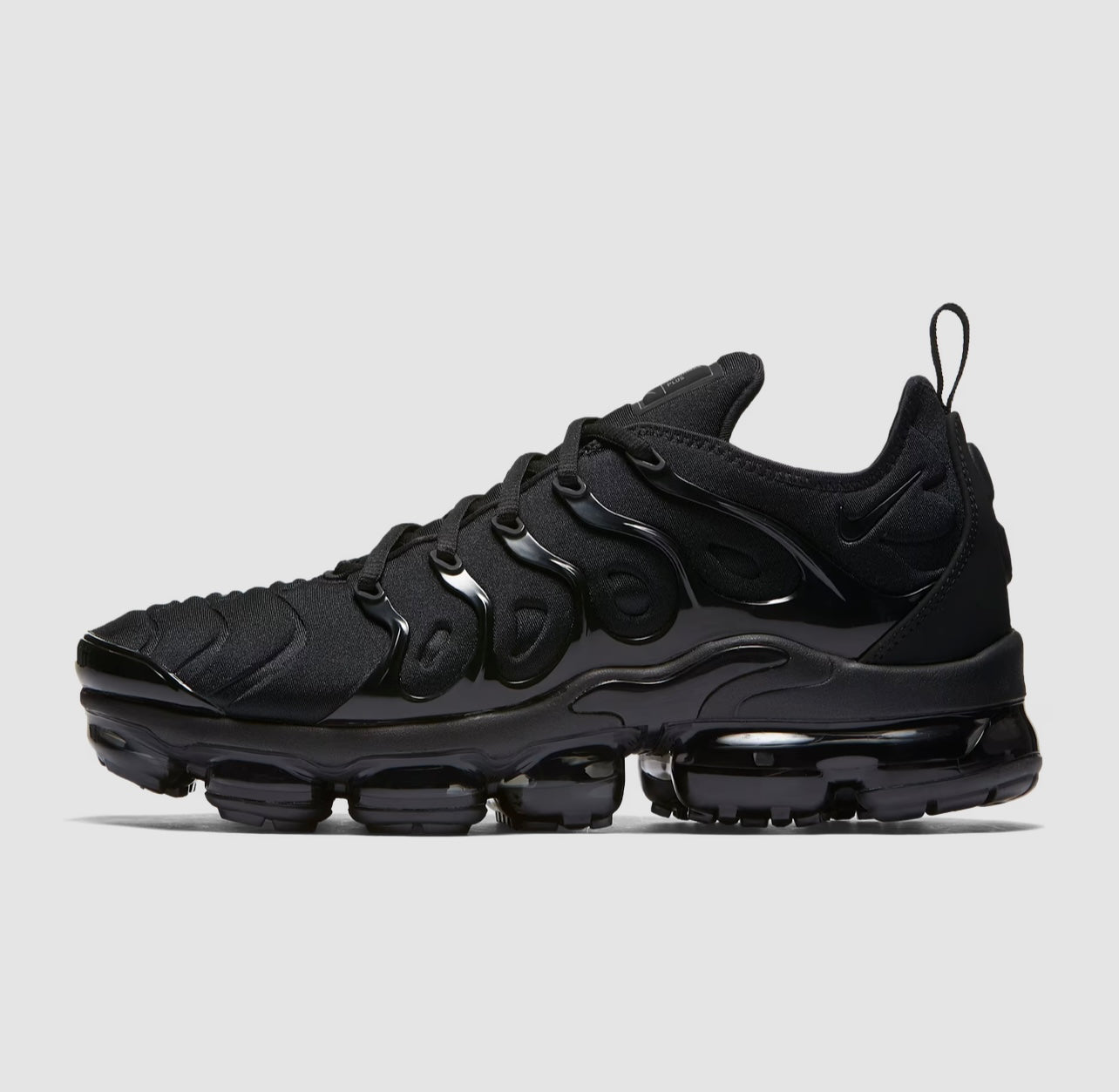 TENIS NIKE AIR VAPORMAX PLUS TRIPLE BLACK