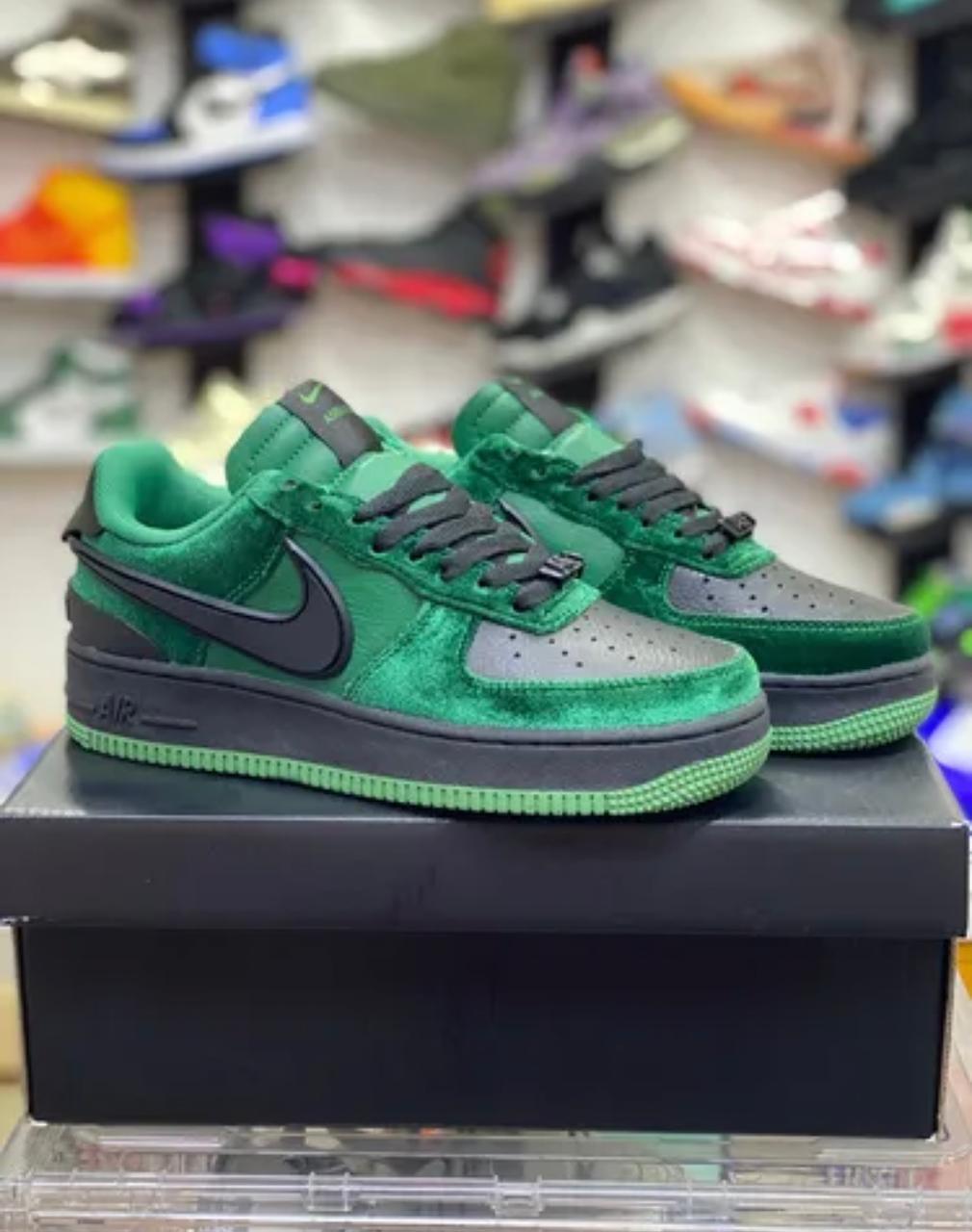 TENIS NIKE AIR FORCE ONE LOW SP X AMBUSH IN THE PHANTOM
