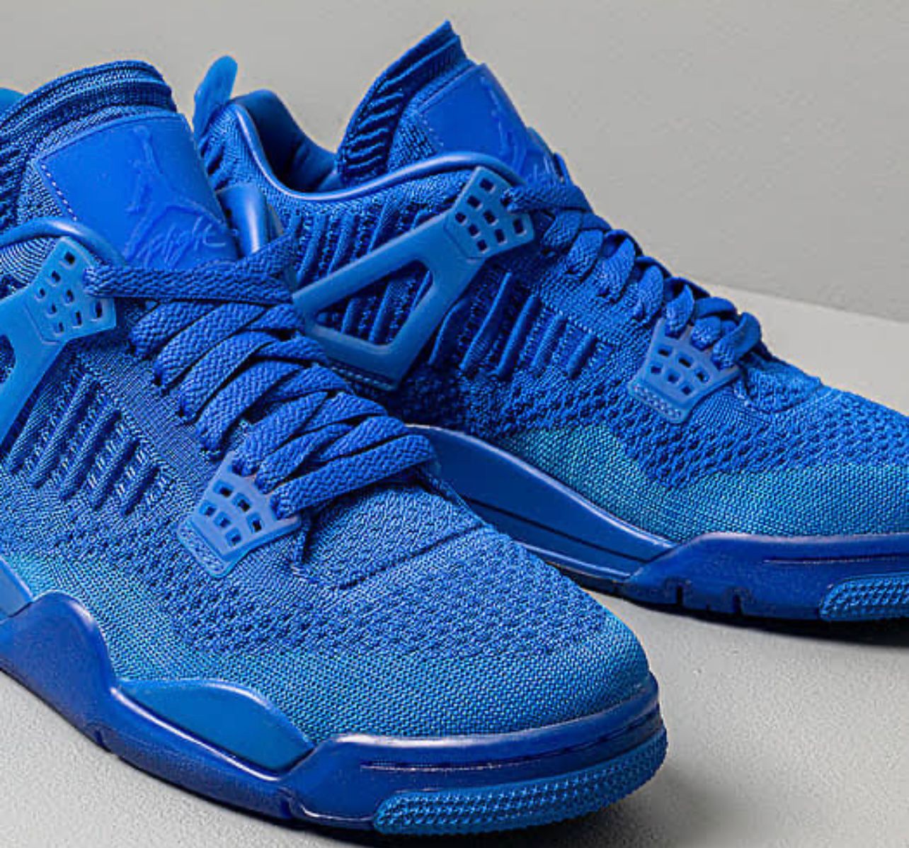 TENIS NIKE AIR JORDAN 4 RETRO UNIVERSITY BLUE